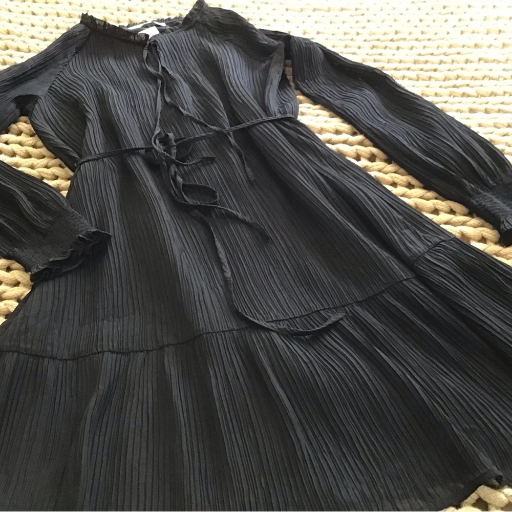 NWT LOFT Black dress spring summer lightweight size medium - Picture 2 of 7